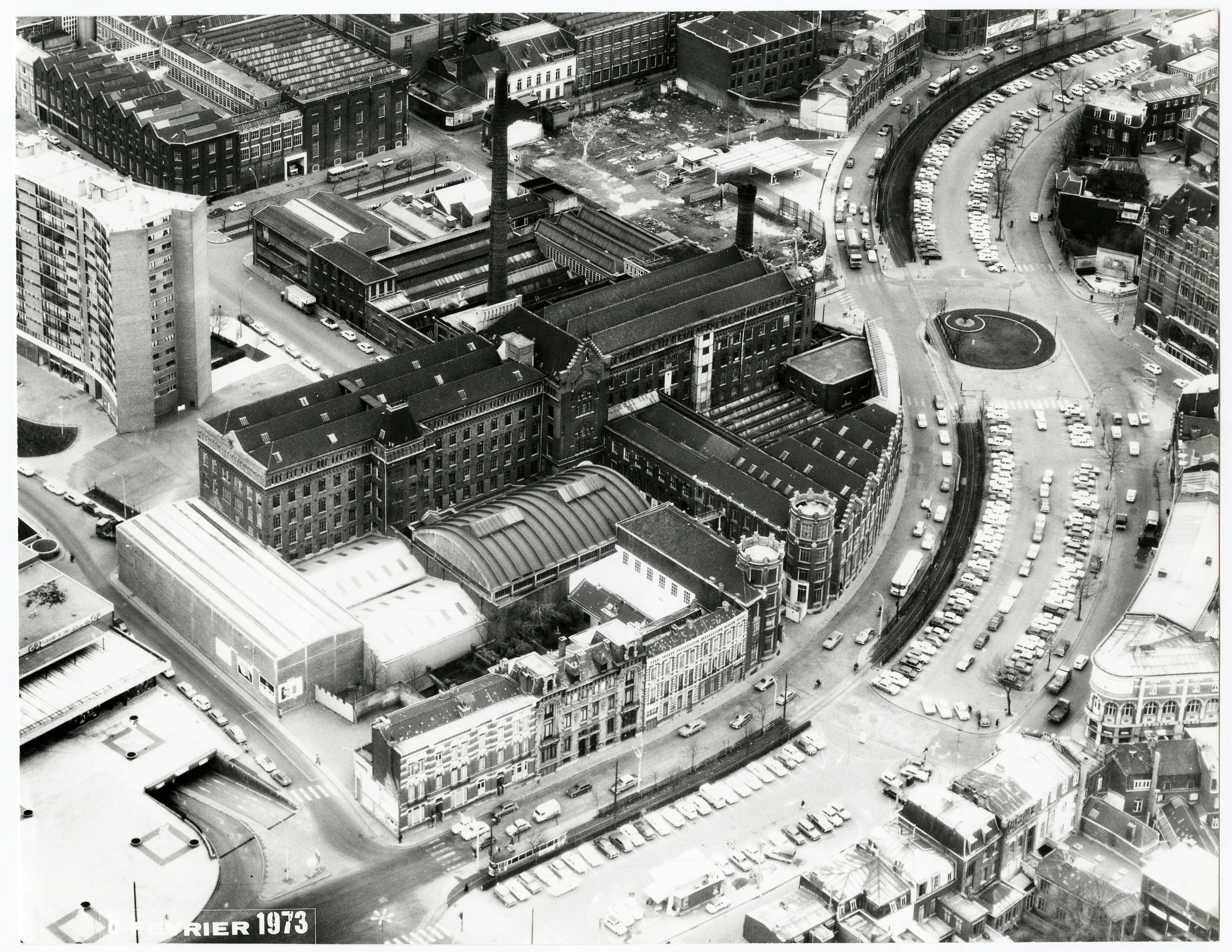 vue aérienne du centre-ville en 1973.