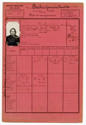 Fiche de renseignement de Germaine Barbier avec photo