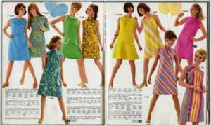 Catalogue de prêt à porter de la marque Quelle : double page de robes pour femmes, 1968.