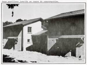 Extrait d’une brochure intitulée « 17 ans pour sortir du ghetto. Chambéry, cité de transit, 1962-1979 ». Publication de la municipalité de Chambéry, 1979.