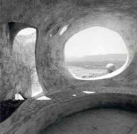 Maison-Paysage de Castellaras (Alpes-Maritimes) : photographie, [années 1960].