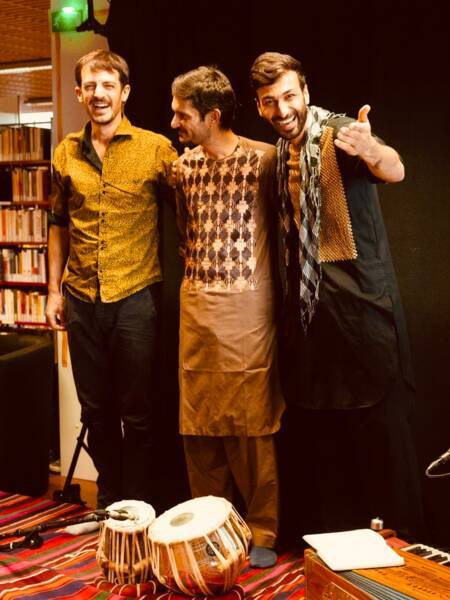 Groupe Odestân Trio debout